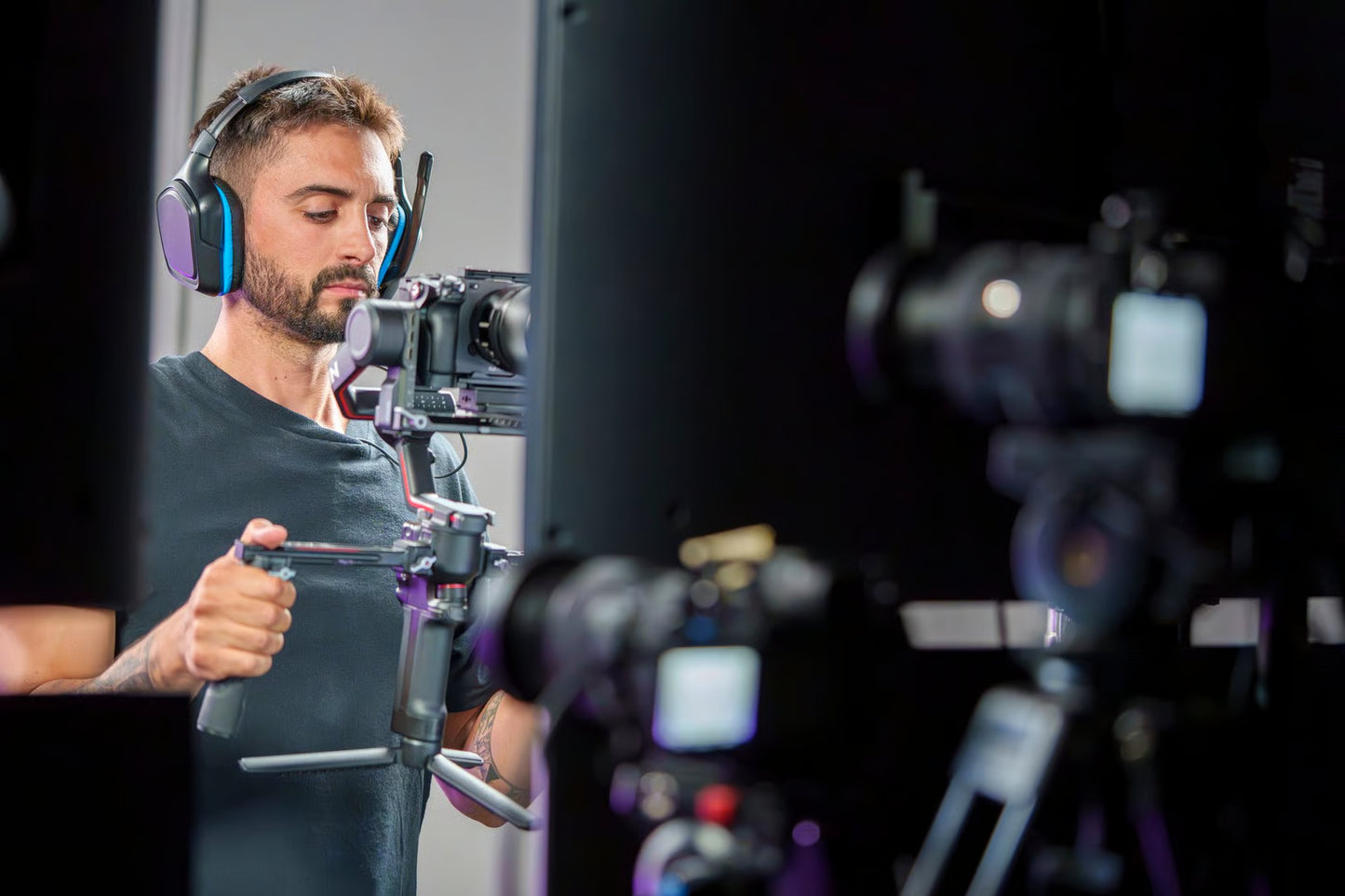 '' Variety 3 Pack '' Programe Muzicale Loop Perfect. Prima impresie se aude, nu se vede.